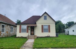 525 E Scott Street, Monett, MO 65708