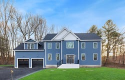 8 Hudson Ave, Grafton, MA 01519