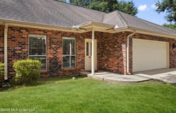 1240 Kapalama Lane, Diamondhead, MS 39525
