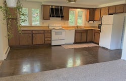 112 Breezy Acres Drive, Vernon, VT 05354