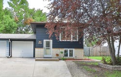 2558 Arrowhead Road S, Fargo, ND 58103