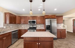 828 Longmeadow Lane, Findlay, OH 45840