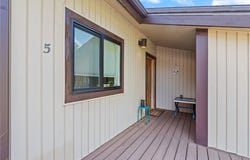 5 White Oak  LN, Holiday Island, AR 72631