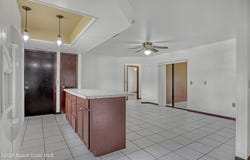 178 Cinnamon Lake Circle, Melbourne, FL 32901