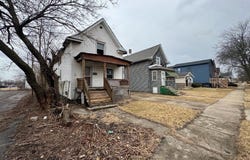 611 S 13th Avenue, Maywood, IL 60153