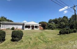 1517 Barcose Street SW, Lenoir, NC 28645