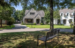 1281 S DUBRAY, Collierville, TN 38017