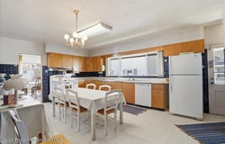 230 10th Avenue, Scranton, PA 18504