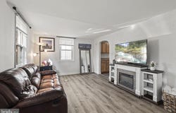 467 EVERGREEN Avenue, PHILADELPHIA, PA 19128