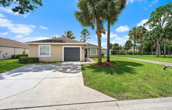 5483 Club Circle, Haverhill, FL 33415
