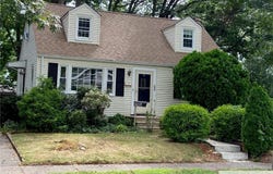 260 Merchants Avenue, South Plainfield, NJ 07080