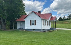 33 Moore Road, Summer Shade, KY 42166