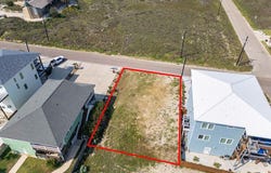 806 Lantana Dr, Port Aransas, TX 78373