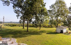 667 HUSTLE ROAD, HUSTLE, VA 22476