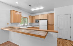 411 N Mountain Avenue, Ashland, OR 97520