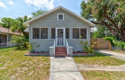 514 Mary Avenue, New Smyrna Beach, FL 32168