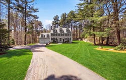 149 Arnold St, Wrentham, MA 02093