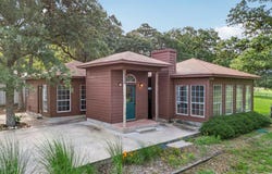 1476 County Road 302, Elgin, TX 78621