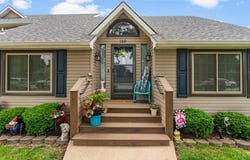 149 Stonebridge Lane, Smithville, MO 64089