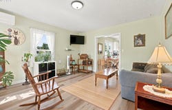 454 N 11TH St, StHelens, OR 97051