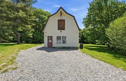 218 Blackstone St, Bellingham, MA 02019