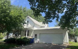 402 E Jefferson St, Washington, IA 52353
