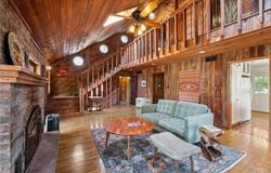 1034 E 450 Road, Lawrence, KS 66047