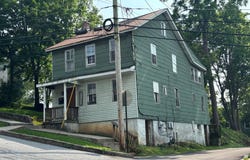 327 S ALLEGHENY STREET, BELLEFONTE, PA 16823