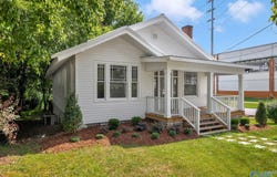 614 College Street West, Fayetteville, TN 37334