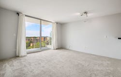 1640 Maple Avenue, Evanston, IL 60201