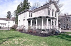 44 Oxford Road, New Hartford, NY 13413