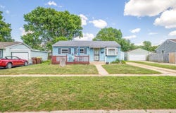 7407 Saturn, LOVES PARK, IL 61111