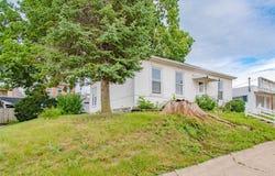 59 Washington Street E, Winterset, IA 50273