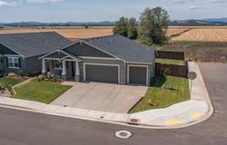 1447 GLADIOLA DR, Junction City, OR 97448