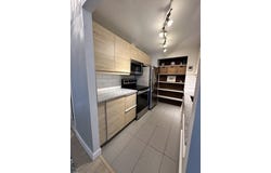 55 Greentree Ln, Weymouth, MA 02190