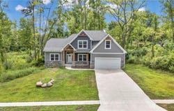 5 Foxwood Circle, Wakeman, OH 44889