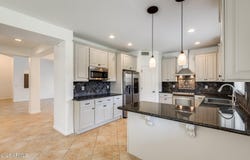 6627 S GARNET Way, Chandler, AZ 85249