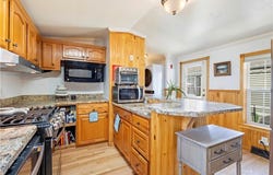 63 East Drive, East Providence, RI 02916