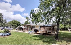 160 Clark Street, Taneyville, MO 65759