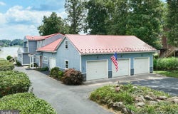 132 LAKE MEADE DRIVE, EAST BERLIN, PA 17316