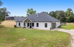 10374 Hwy 204, Cushing, TX 75760