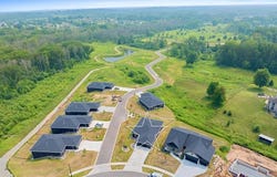 4001 ANTWERP Avenue, HOWARD, WI 54313-7518