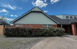 1690 W US Highway 70, Plainview, TX 79072