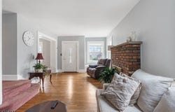 105 E Roselle Ave, Roselle Park Boro, NJ 07204-1368
