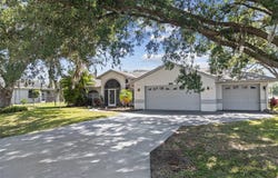 100 OAK KNOLLS CIRCLE, Sebring, FL 33876