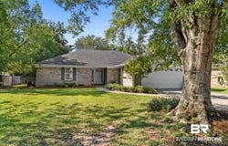 1 Troyer Court, Fairhope, AL 36532