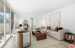 8358 Manitoba St, Playa Del Rey, CA 90293