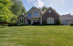 3209 S Thornbird Street, Blue Springs, MO 64015
