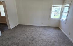 2033 W FORREST HILL Avenue, Peoria, IL 61604