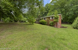 4502 York Rd, Knoxville, TN 37938